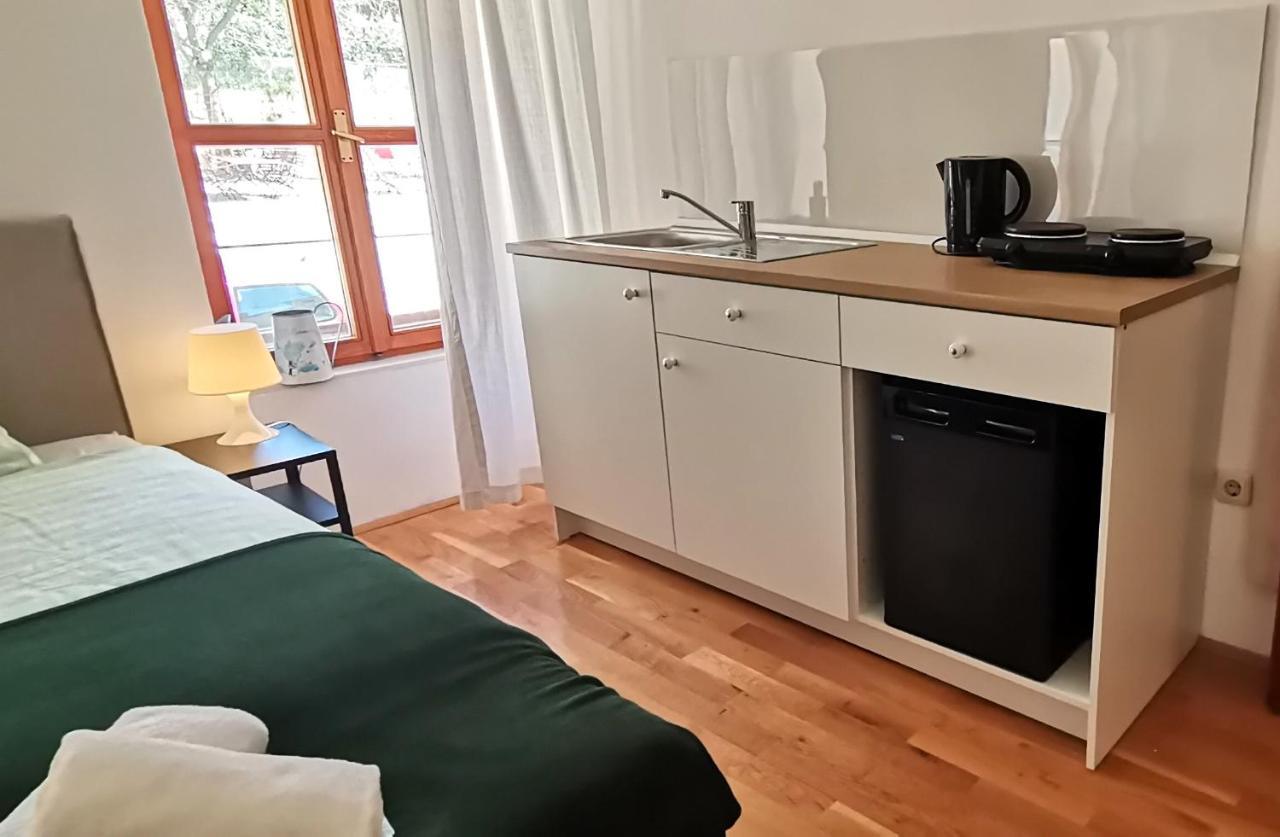 Studio Apartment L&G 로비니 외부 사진